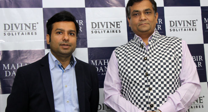 Divine Solitaires’ exciting launch of solitaire offer at Mahabir Danwar Jewellers, Kolkata