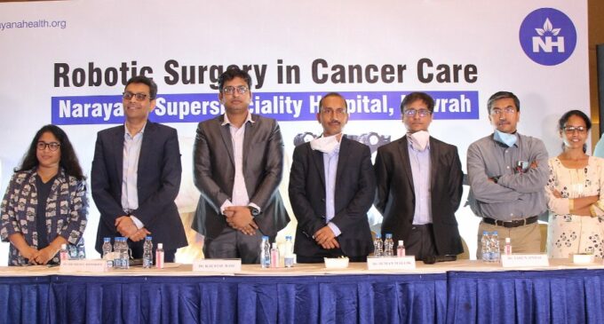 NSH Howrah’s  skilled & experienced Robotic Surgery team to perform advanced Robotic Surgery to treat cancer patients for their speedy, effective recovery.